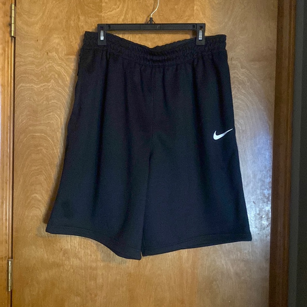 Nike NWT men’s shorts XL